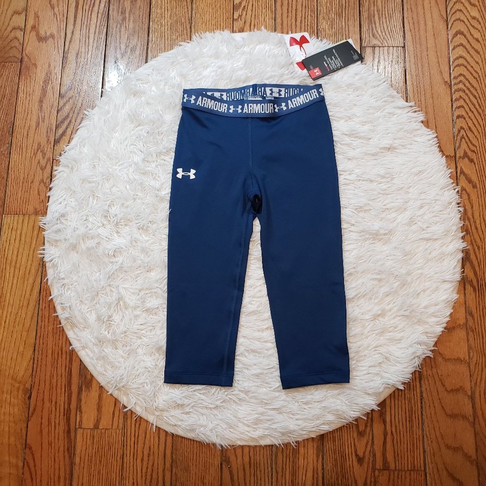 NWT Under Armour Girls HeatGear Armour Solid Capri